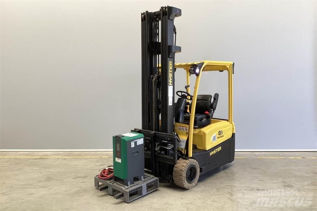 Hyster J2.0XNT شاحنات ذات رافعات شوكية تعمل بالكهرباء