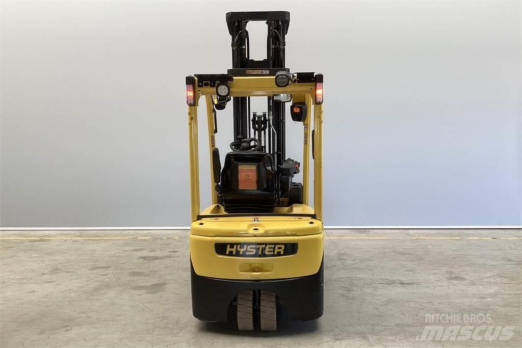 Hyster J2.0XNT شاحنات ذات رافعات شوكية تعمل بالكهرباء