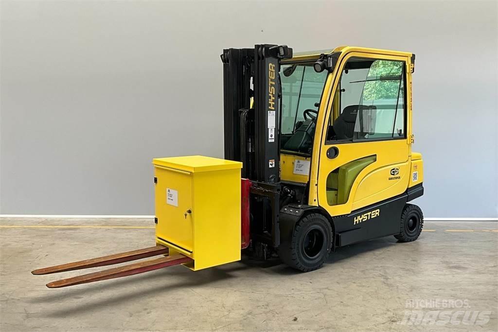 Hyster J3.50XN شاحنات ذات رافعات شوكية تعمل بالكهرباء