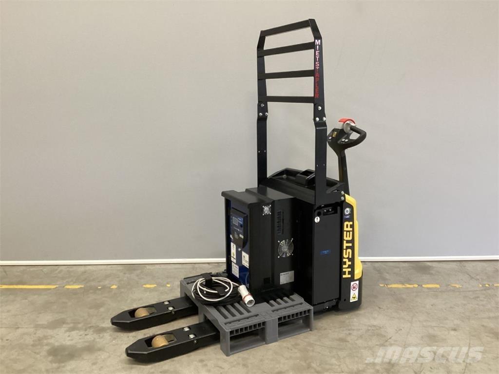 Hyster P2.0 معدات التكديس الجوالة