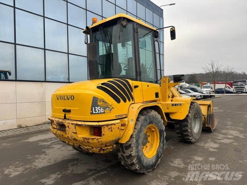 Volvo L 35 BZ لوادر بعجل