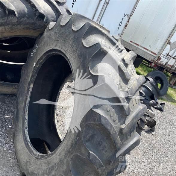 BKT 420/85R34 أخرى