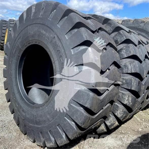  MAGNA 23.5X25 الإطارات والعجلات والحافات