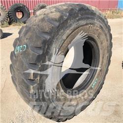 Titan 20.5R25 الإطارات والعجلات والحافات