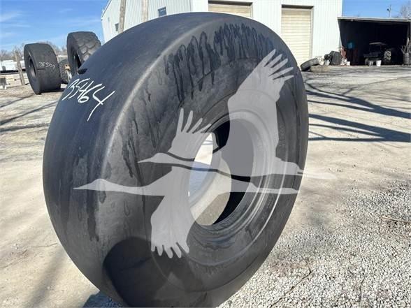 Titan 23.5x25 الإطارات والعجلات والحافات