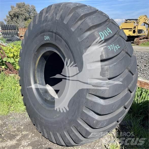 Titan 29.5x25 الإطارات والعجلات والحافات