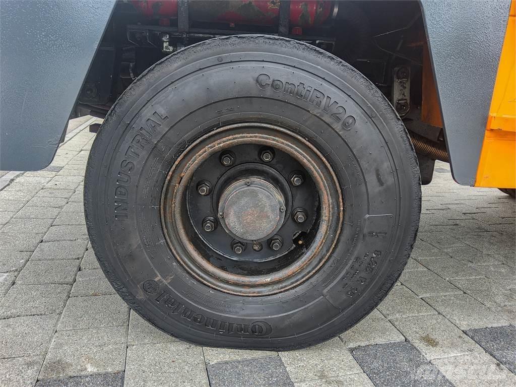  ATA 8500 4x4 شاحنة قاطرة
