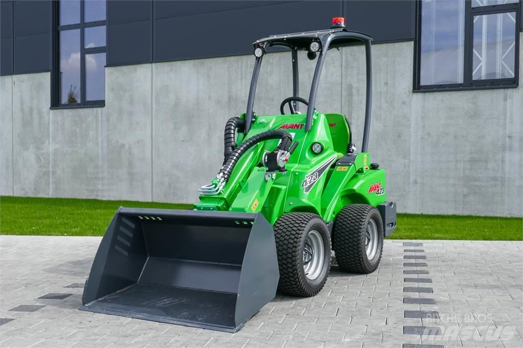 Avant M 423 حفارات صغيرة أقل من 7 طن (حفارات صغيرة)