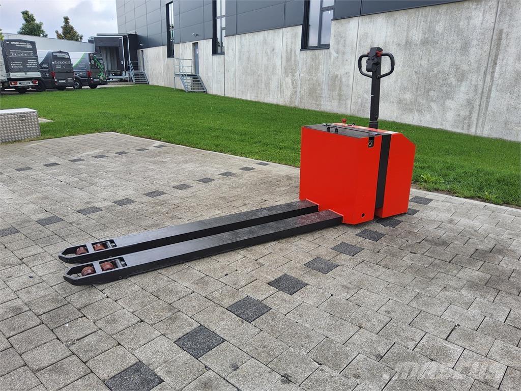 Baka EGU-5020 SO معدات التكديس الجوالة