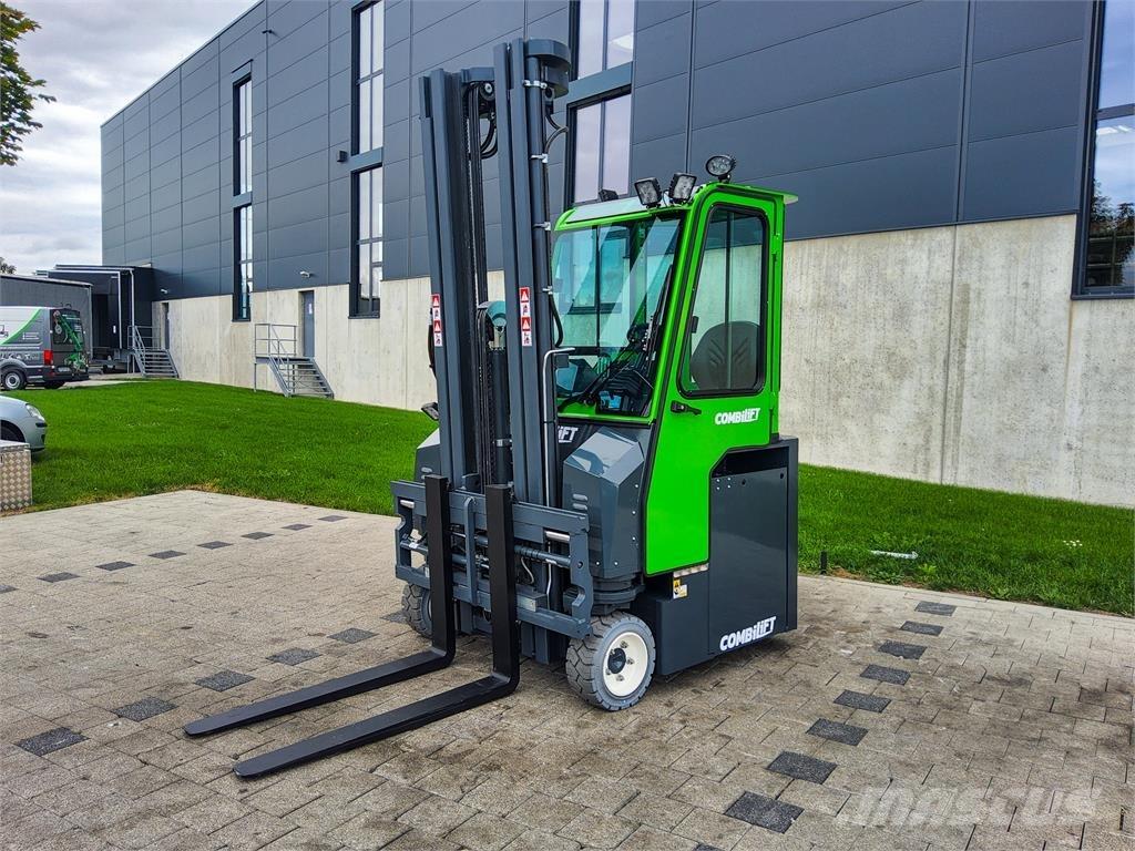 Combilift CBE 3000 شاحنة المناولة رباعية الاتجاهات