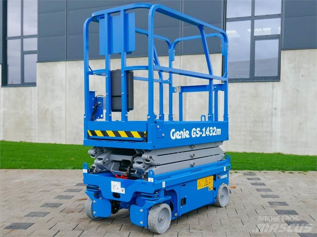 Genie GS 1432 رافعات مقصية الشكل