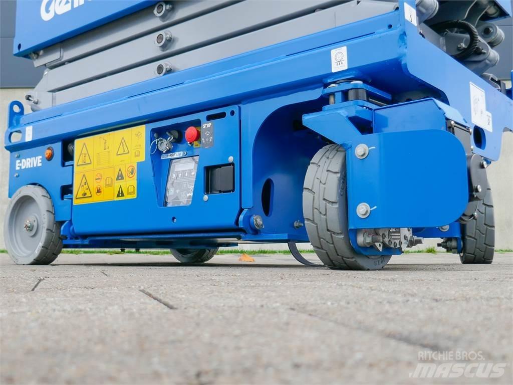 Genie GS 1432 رافعات مقصية الشكل