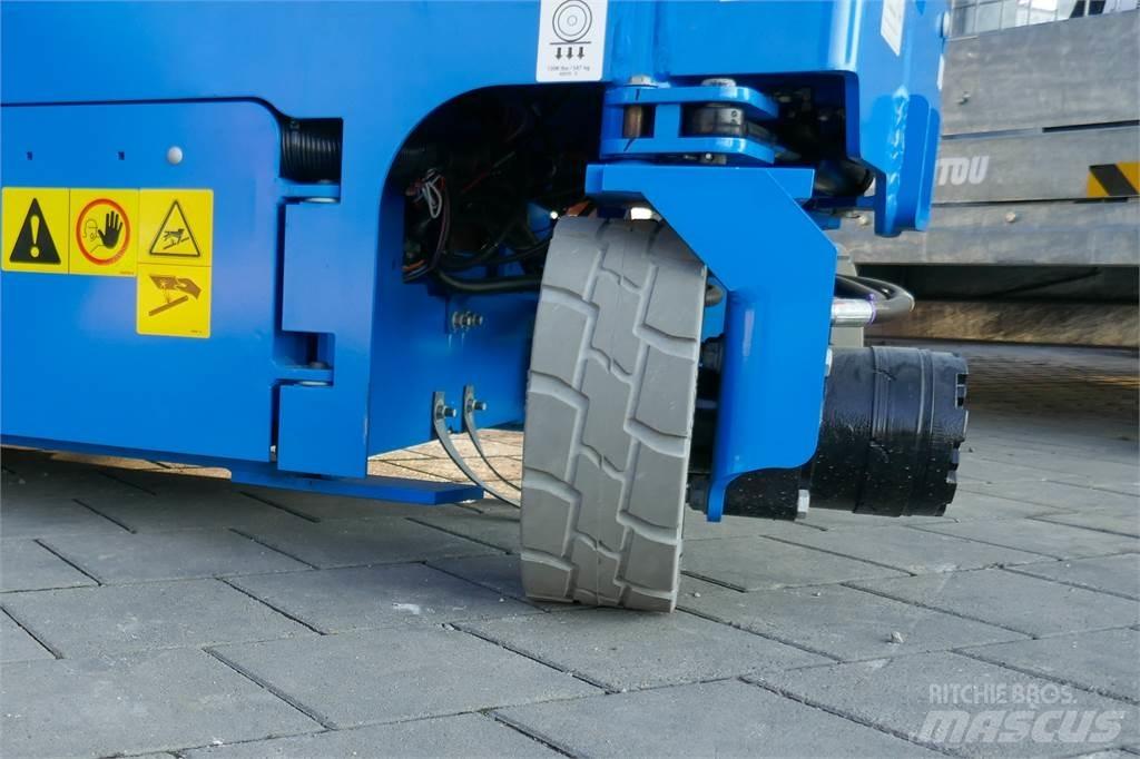 Genie GS 1532 رافعات مقصية الشكل