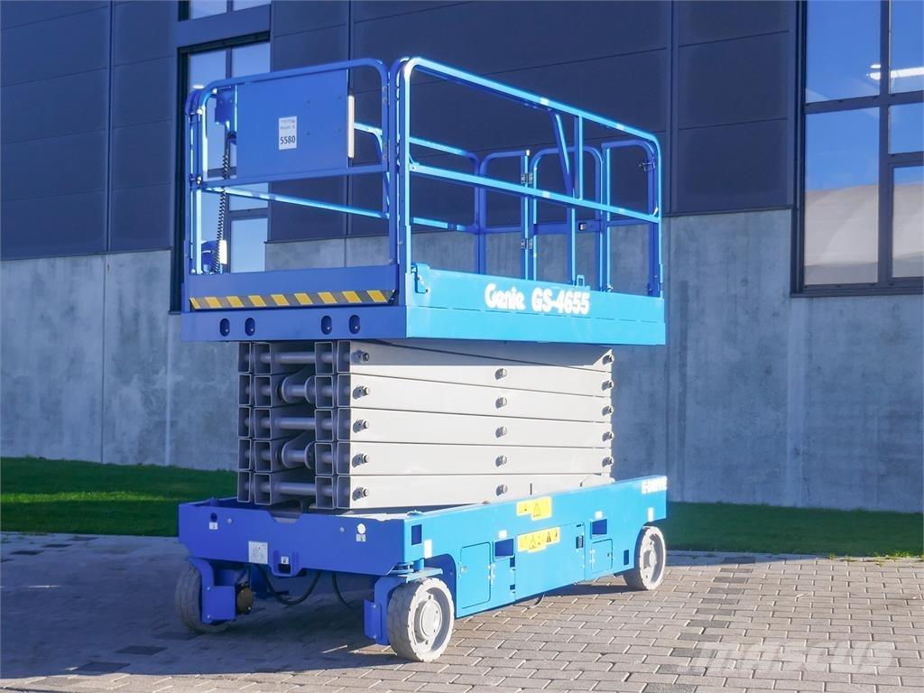 Genie GS 4655 رافعات مقصية الشكل