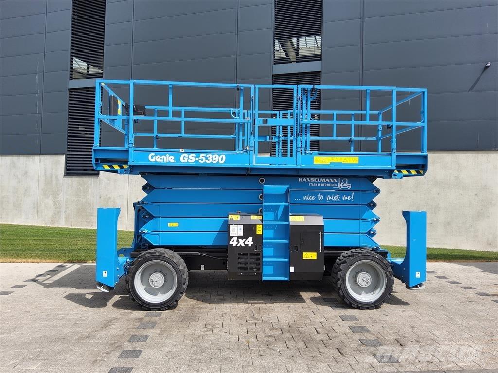 Genie GS 5390 رافعات مقصية الشكل