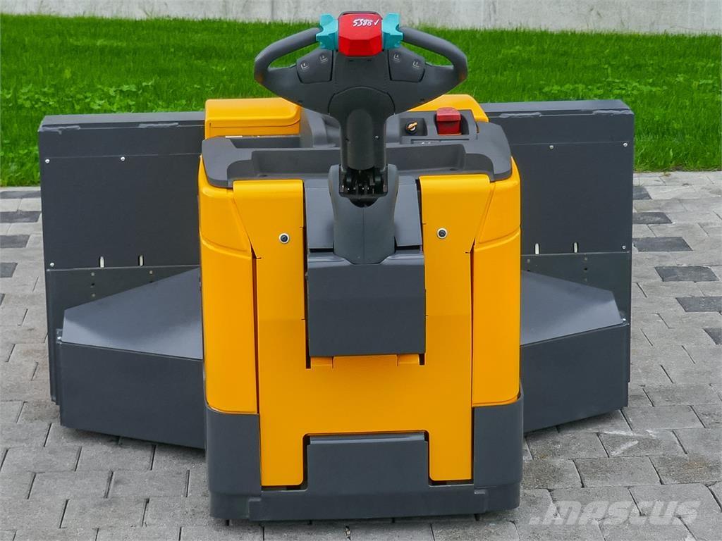 Jungheinrich EJE 380 معدات التكديس الجوالة