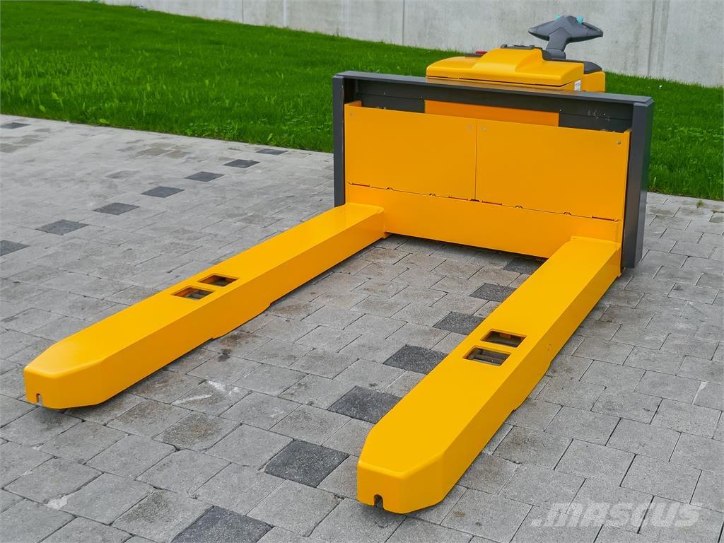 Jungheinrich EJE 380 معدات التكديس الجوالة