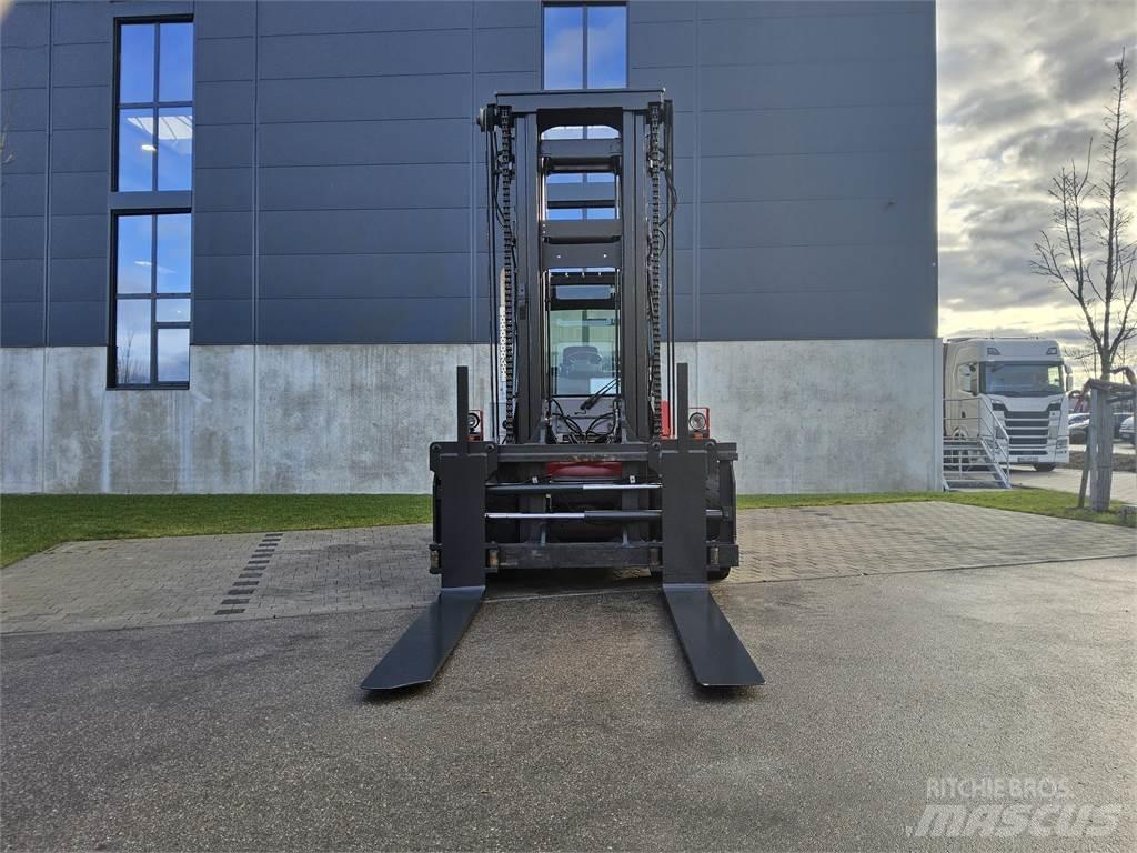 Kalmar DCE 150-12 شاحنات الديزل
