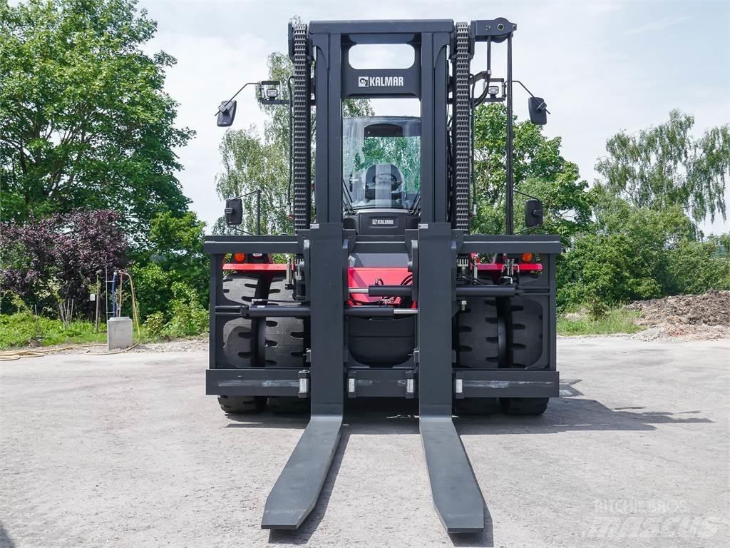 Kalmar DCG 330-12 شاحنات الديزل
