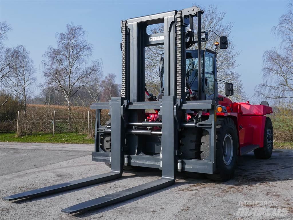 Kalmar DCG 330-12 شاحنات الديزل