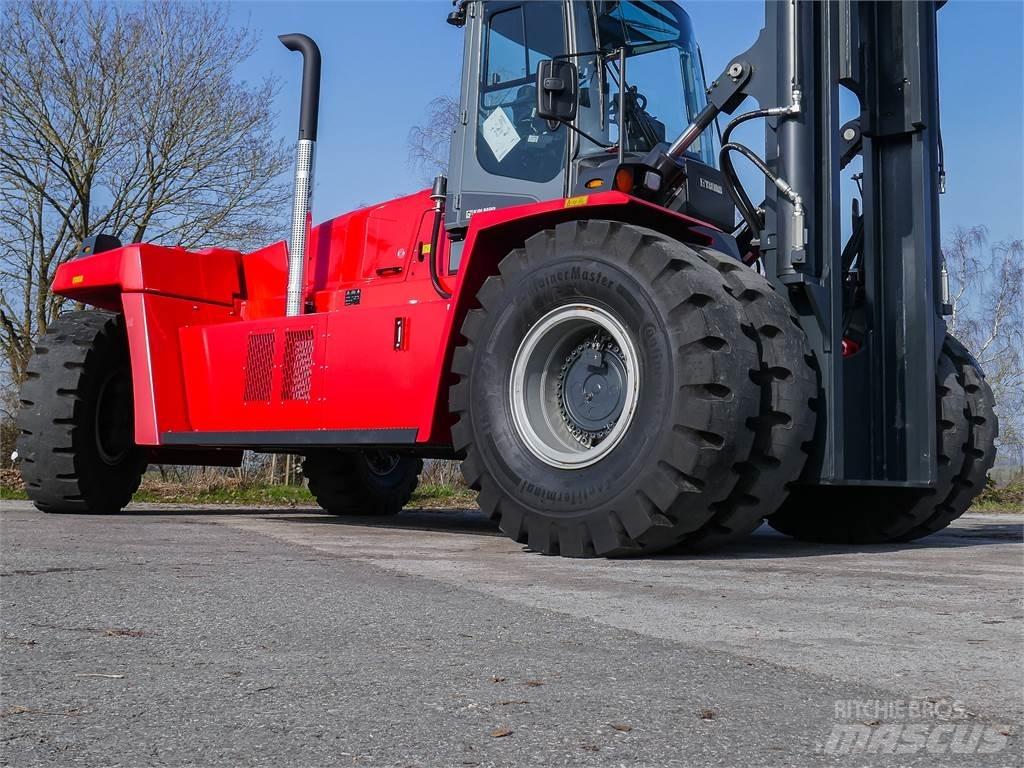 Kalmar DCG 330-12 شاحنات الديزل
