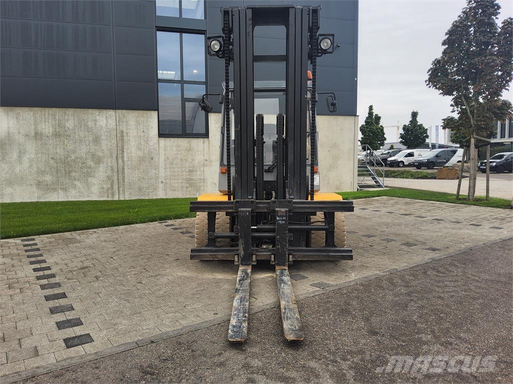 Kalmar ECE 80-9 شاحنات ذات رافعات شوكية تعمل بالكهرباء