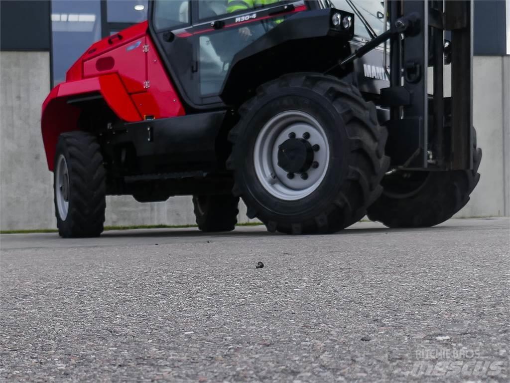 Manitou M 30-4 شاحنات الطرق الوعرة