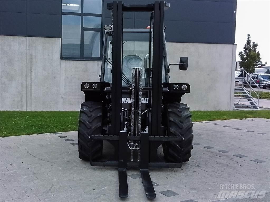 Manitou M 30-4 شاحنات الطرق الوعرة