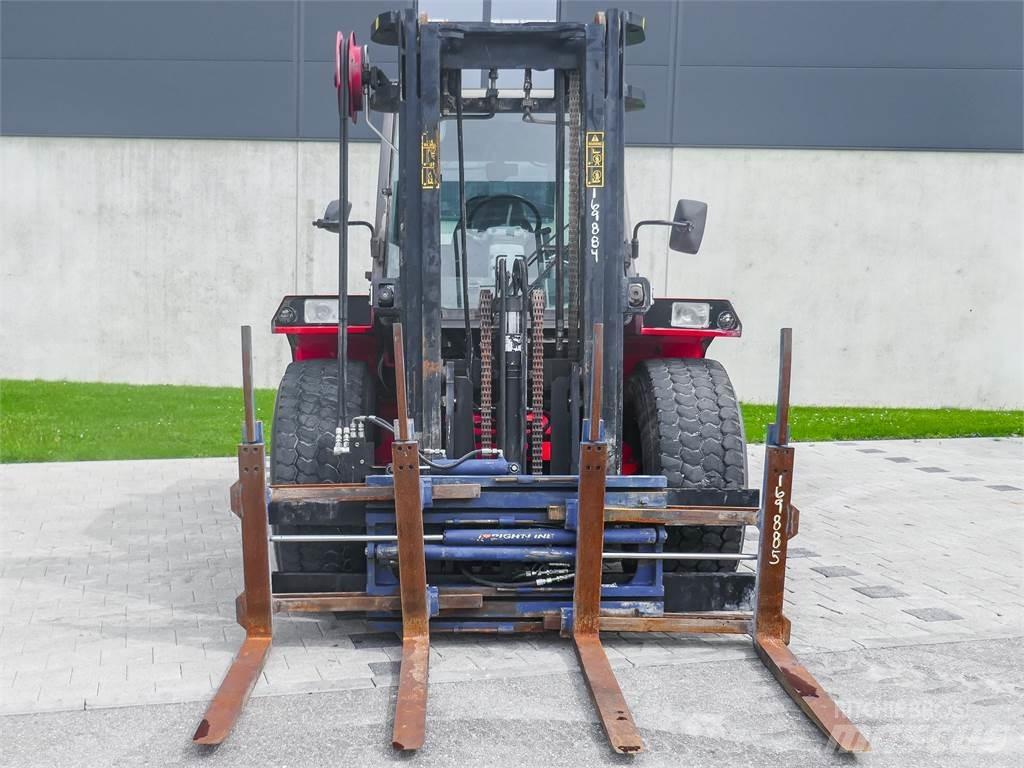 Manitou M 40-4 شاحنات الطرق الوعرة