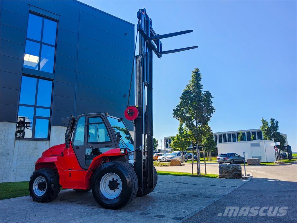 Manitou M 40-4 شاحنات الطرق الوعرة