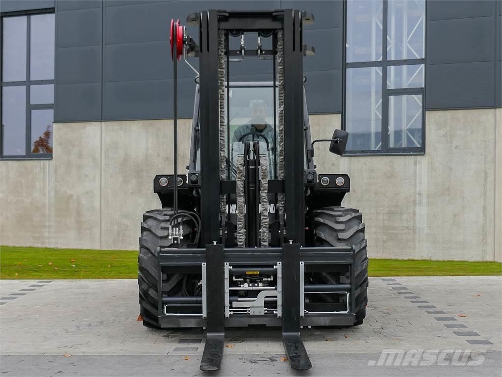 Manitou M 50-4 شاحنات الطرق الوعرة