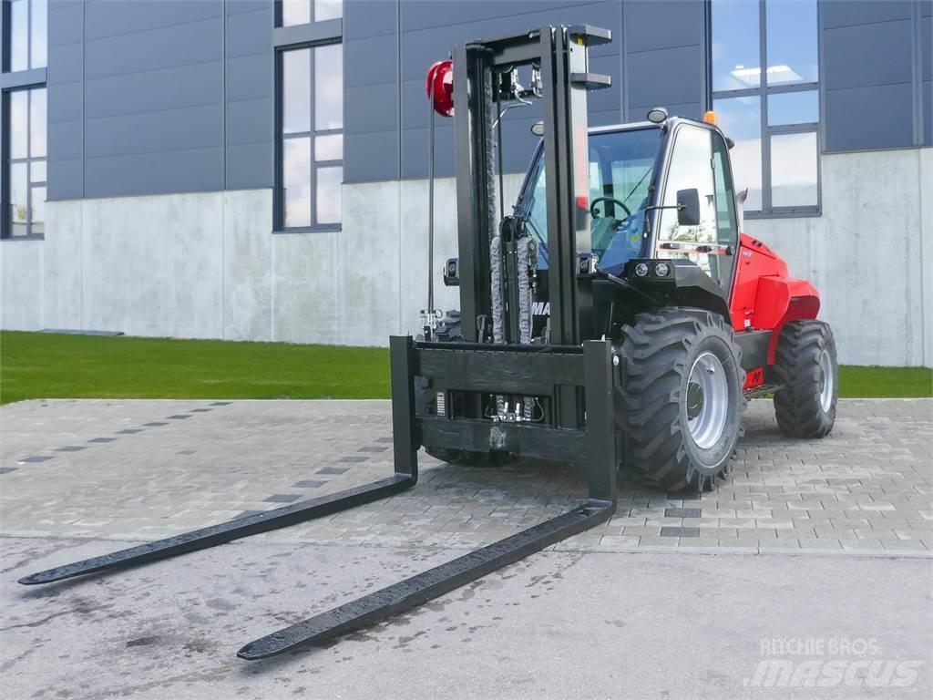 Manitou M 50-4 شاحنات الطرق الوعرة