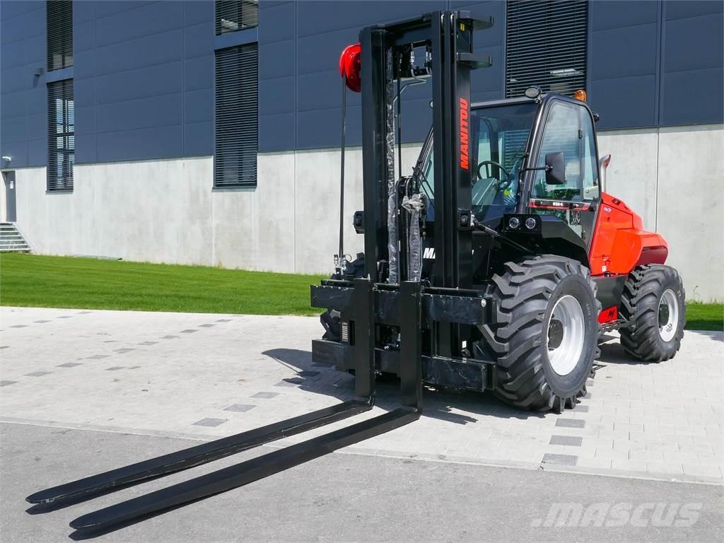 Manitou M 50-4 شاحنات الطرق الوعرة