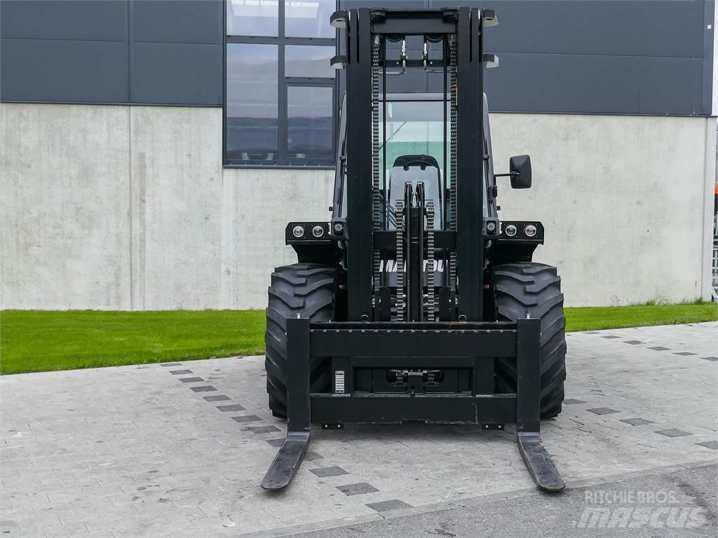 Manitou M 50-4 شاحنات الطرق الوعرة