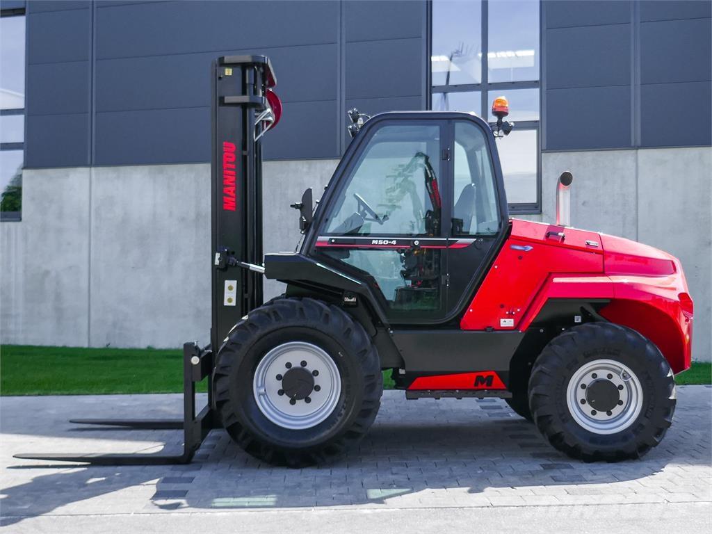 Manitou M 50-4 شاحنات الطرق الوعرة