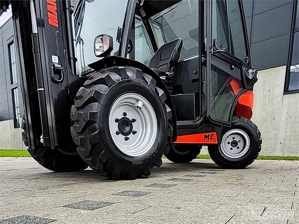 Manitou MC 25-4 شاحنات الطرق الوعرة