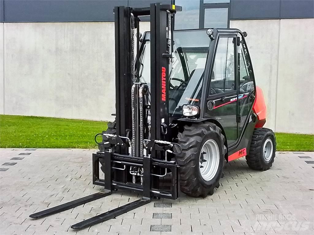 Manitou MC 25-4 شاحنات الطرق الوعرة