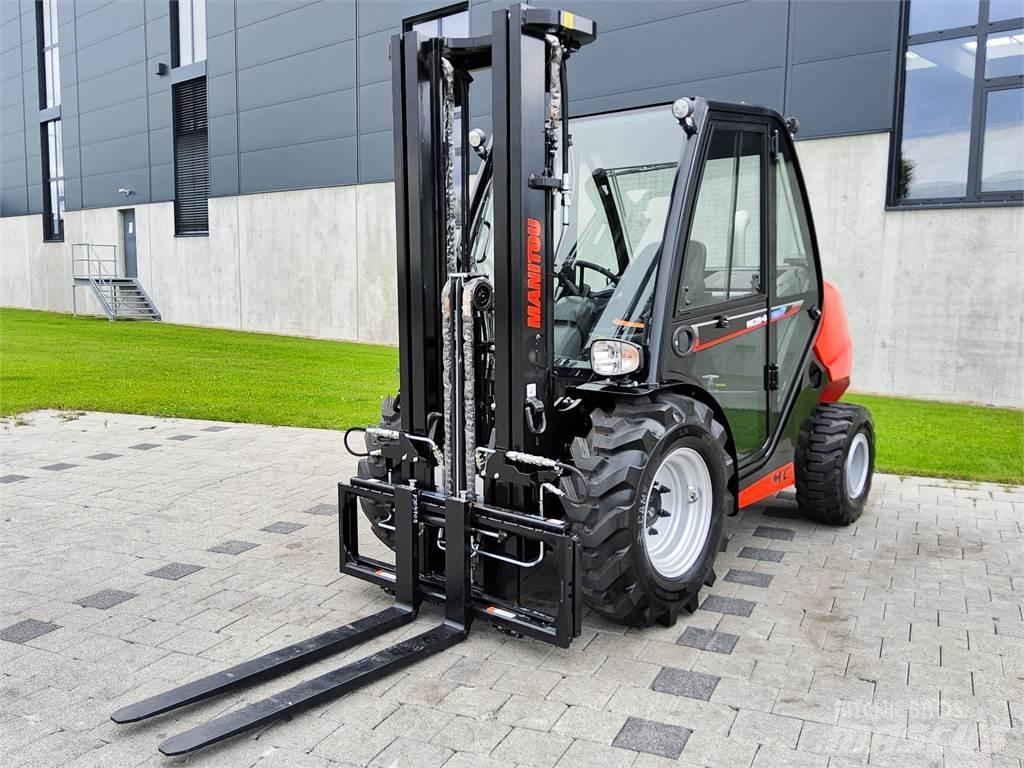 Manitou MC 25-4 شاحنات الطرق الوعرة