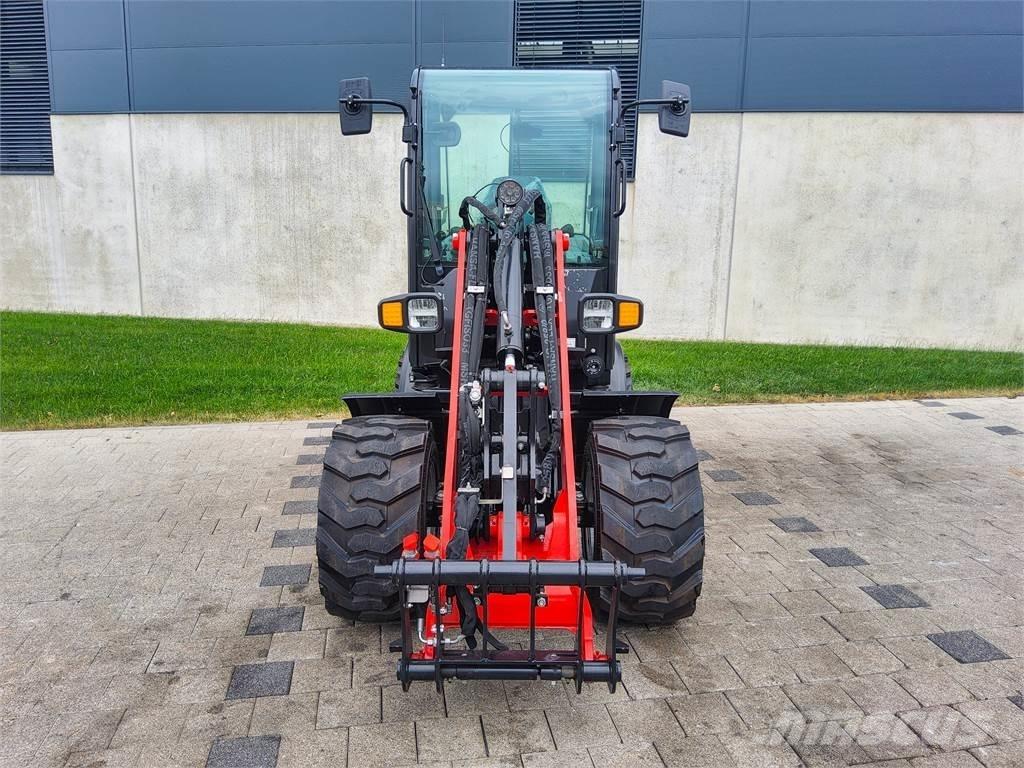 Manitou MLA 3-25H حفارات صغيرة أقل من 7 طن (حفارات صغيرة)