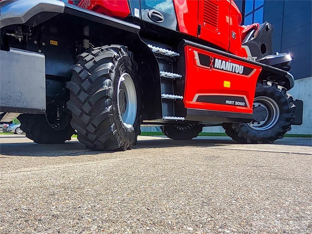 Manitou MRT 3060 مناولات متداخلة