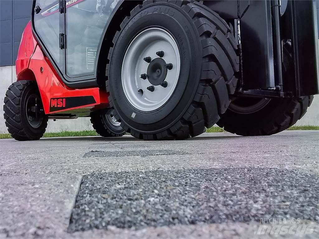 Manitou MSI 30D K شاحنات الطرق الوعرة