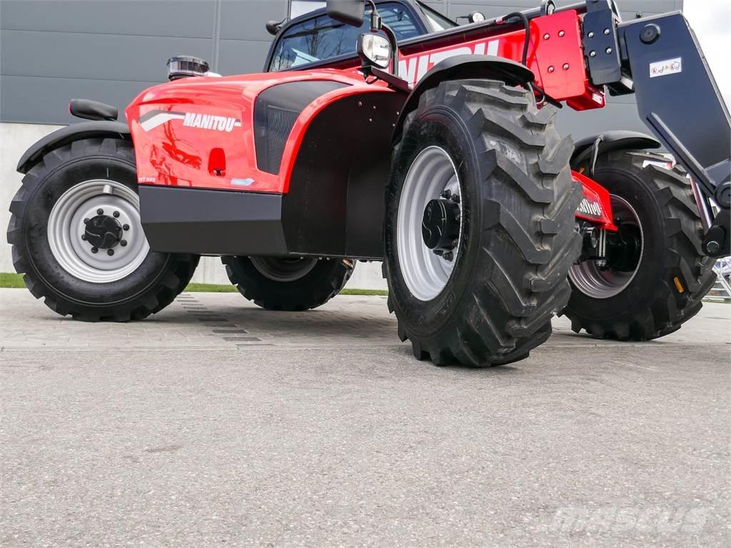 Manitou MT 933 easy مناولات متداخلة