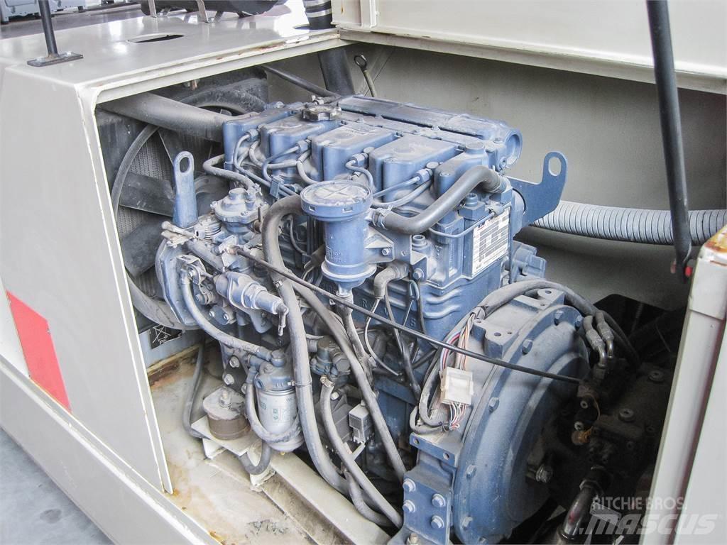  Mulinari M150 مناولات متداخلة