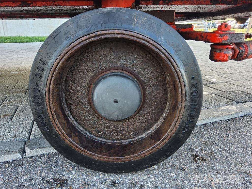 Pefra 4200 مقطورات أخرى