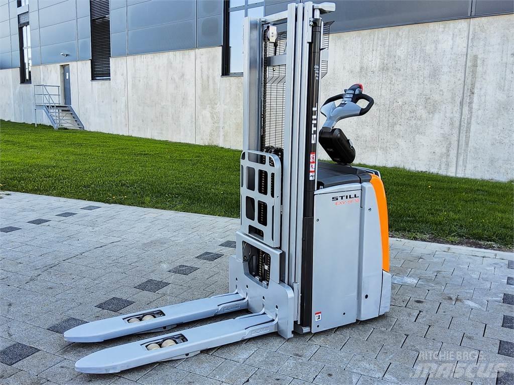 Still EXV SF16i معدات التكديس الجوالة