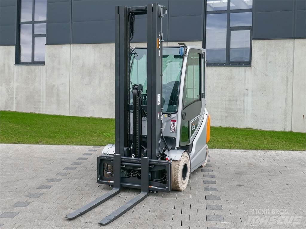 Still RX 60-25 شاحنات ذات رافعات شوكية تعمل بالكهرباء