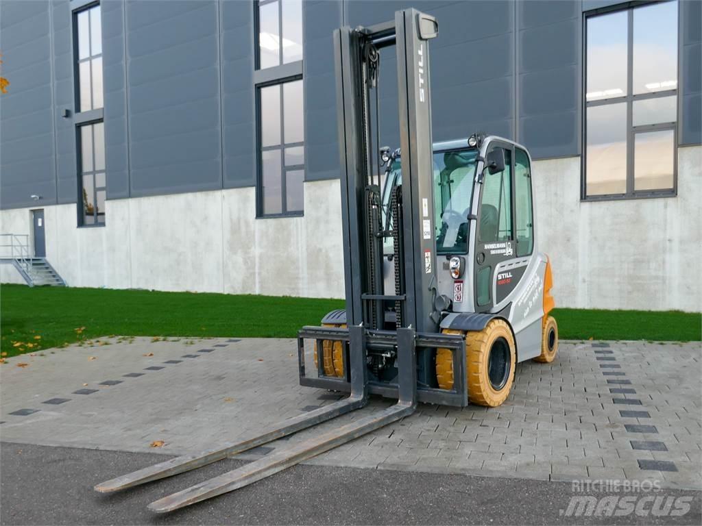 Still RX 60-50 شاحنات ذات رافعات شوكية تعمل بالكهرباء