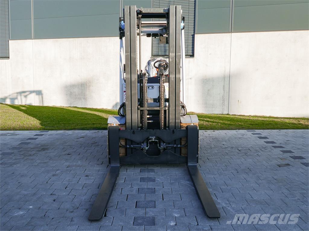 Still RX 60-50 شاحنات ذات رافعات شوكية تعمل بالكهرباء