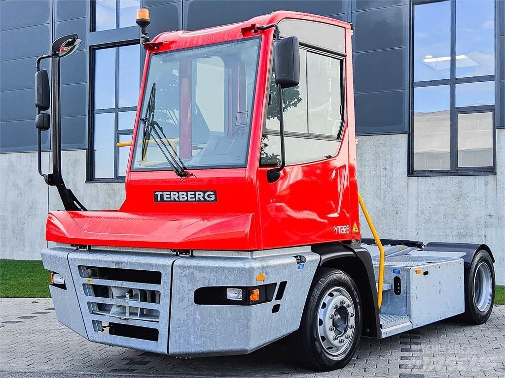 Terberg YT 223 جرارات صالات المطارات