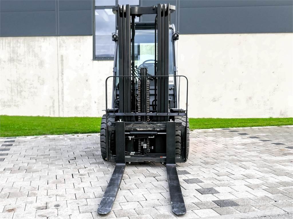 Toyota 52-8FDJF35 شاحنات الديزل